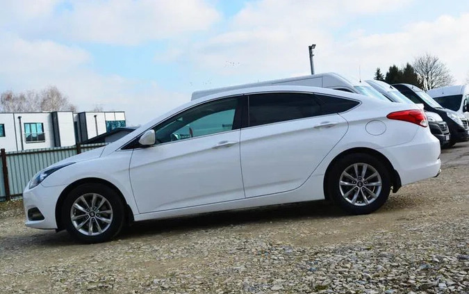 Hyundai i40 cena 59900 przebieg: 118000, rok produkcji 2018 z Lewin Brzeski małe 379